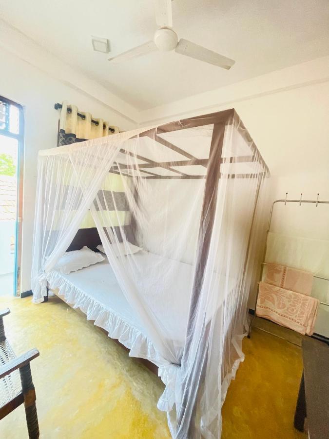 Chithra Homestay 탕갈레 외부 사진