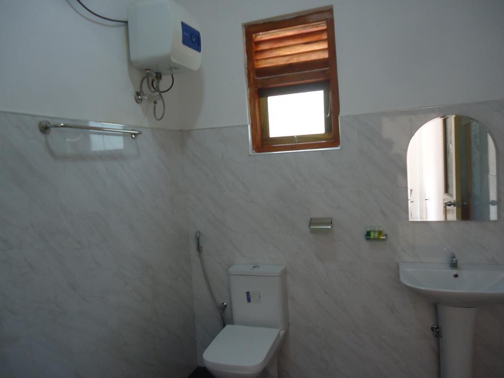 Chithra Homestay 탕갈레 외부 사진