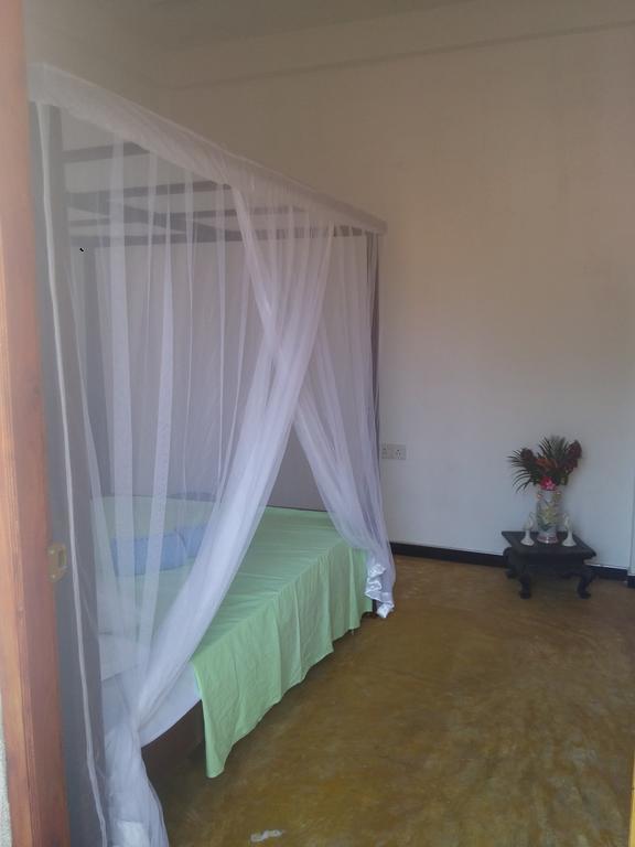Chithra Homestay 탕갈레 외부 사진