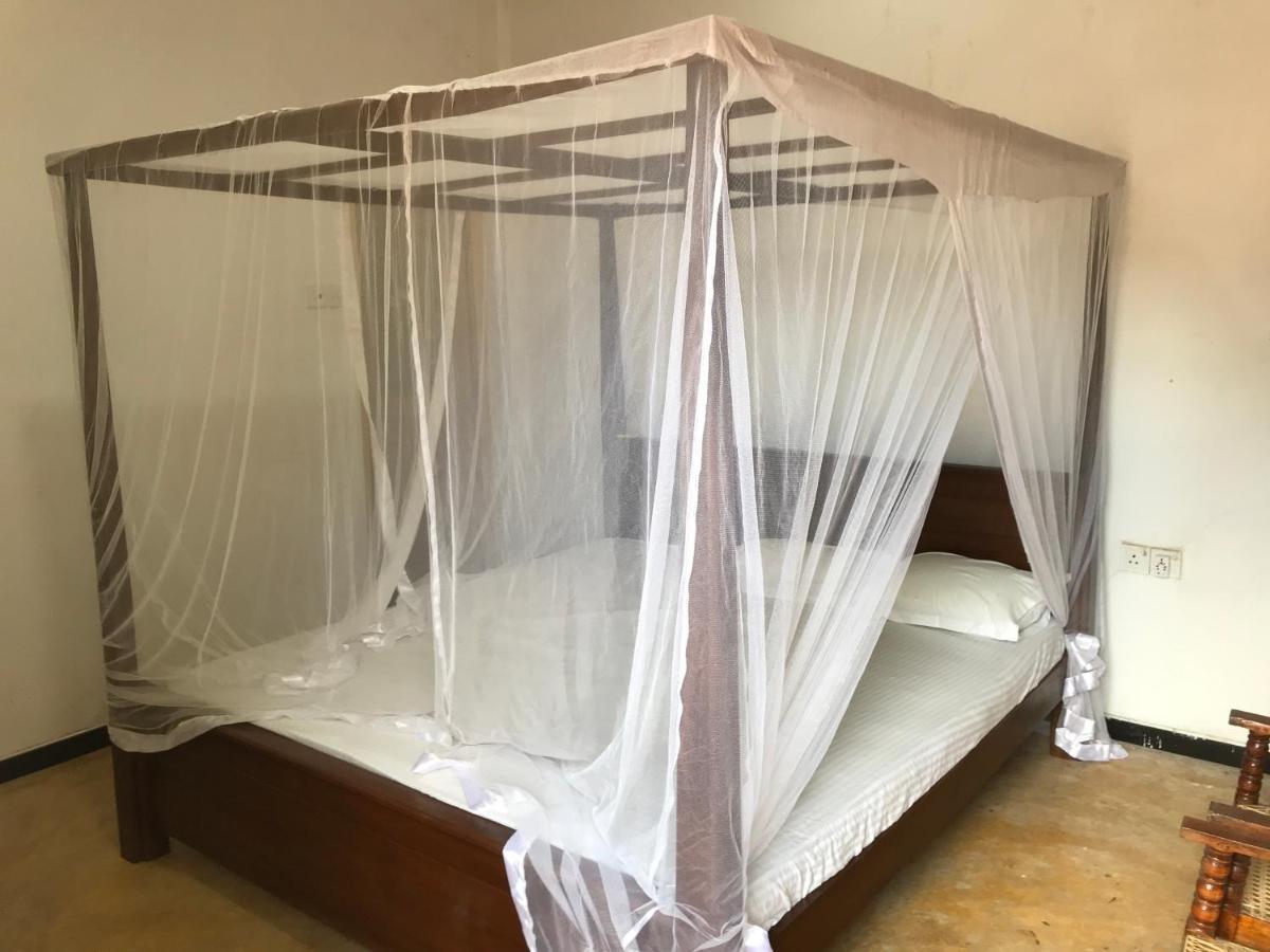 Chithra Homestay 탕갈레 외부 사진