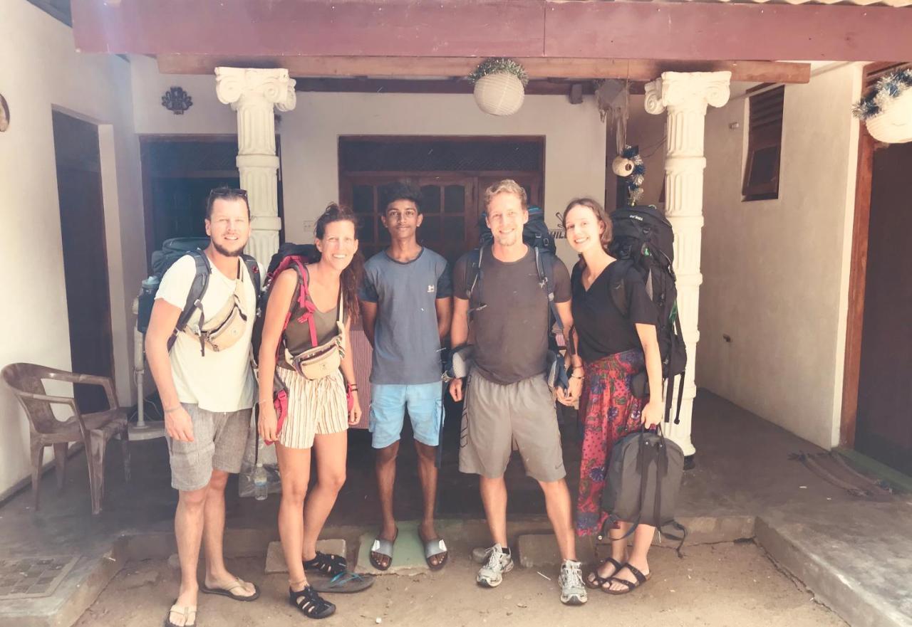 Chithra Homestay 탕갈레 외부 사진